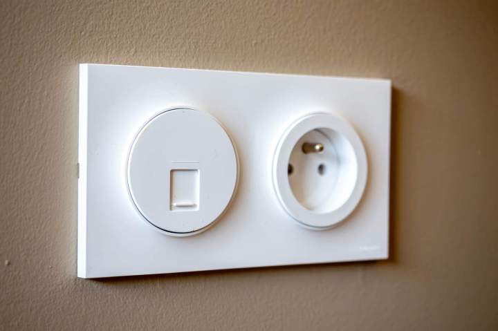 Éclairage moderne salle d'eau Toulouse